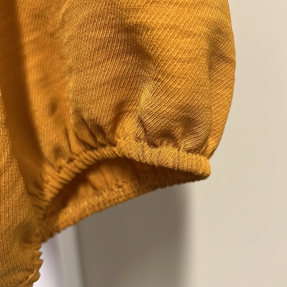 Medium - Picture 3 of 3